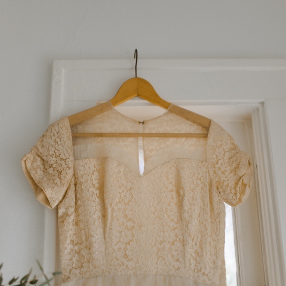 Vintage Wedding Dress - Picture 2 of 6